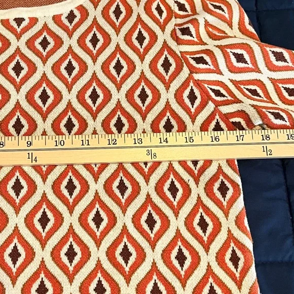 Lulu's Promising Style Taupe Multi Geo Print Cutout Sweater Top Large - Picture 9 of 14